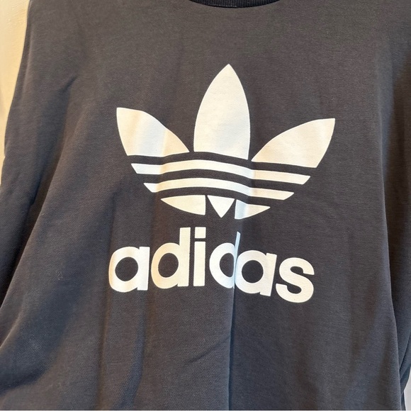 Black Long Sleeve Adidas Crewneck - Size Small - Has Pockets - Picture 2 of 8